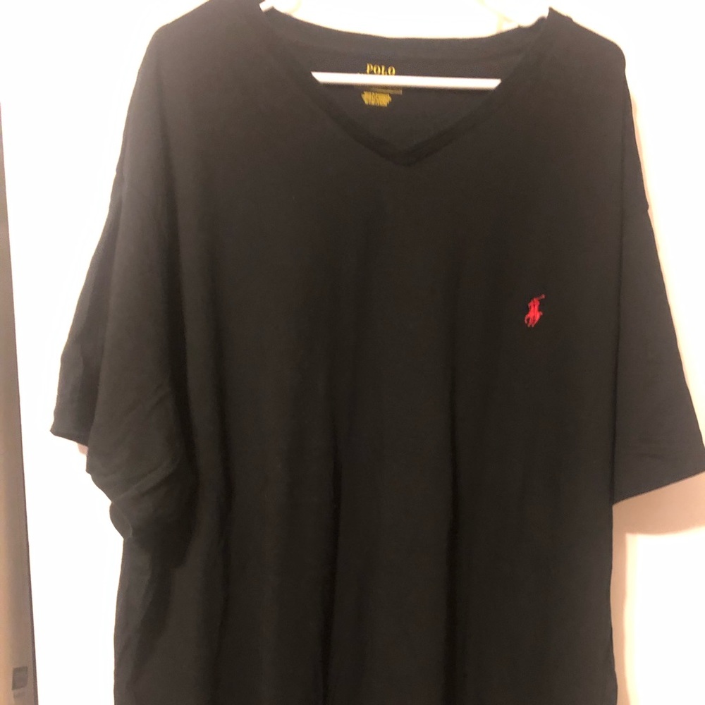 Polo v neck